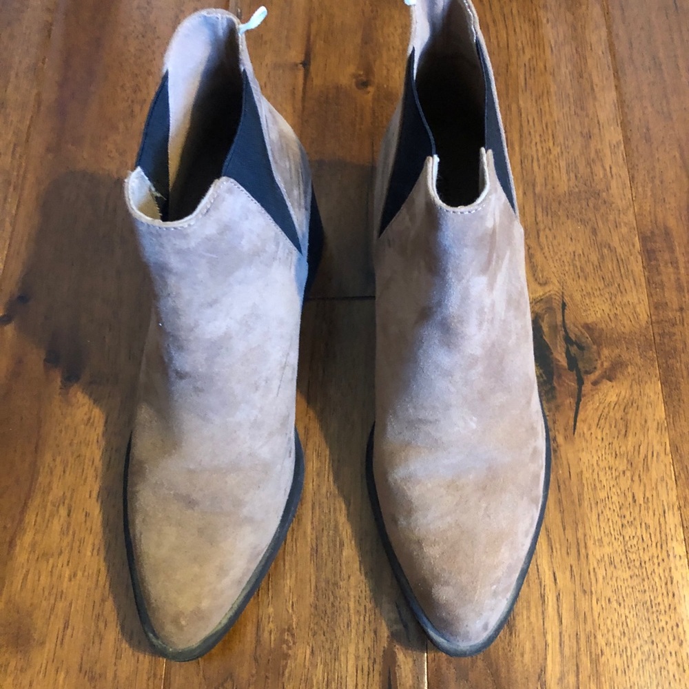 Women’s Tan Boots